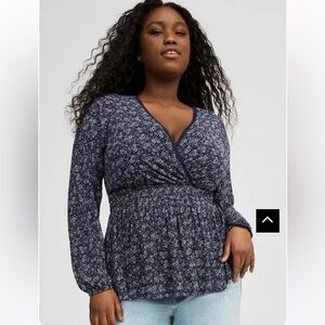 Torrid Surplice Babydoll top Olivia Ditsy navy and white Size 3 (3X 22/24)